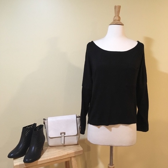 Dolman Sleeve Knit Pocket Sweater Top - Picture 8 of 8